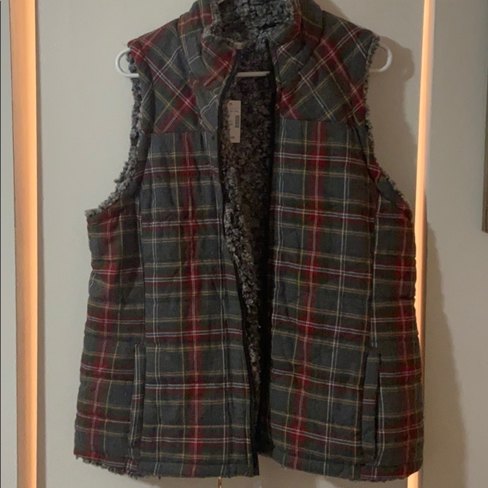 Maurices vest